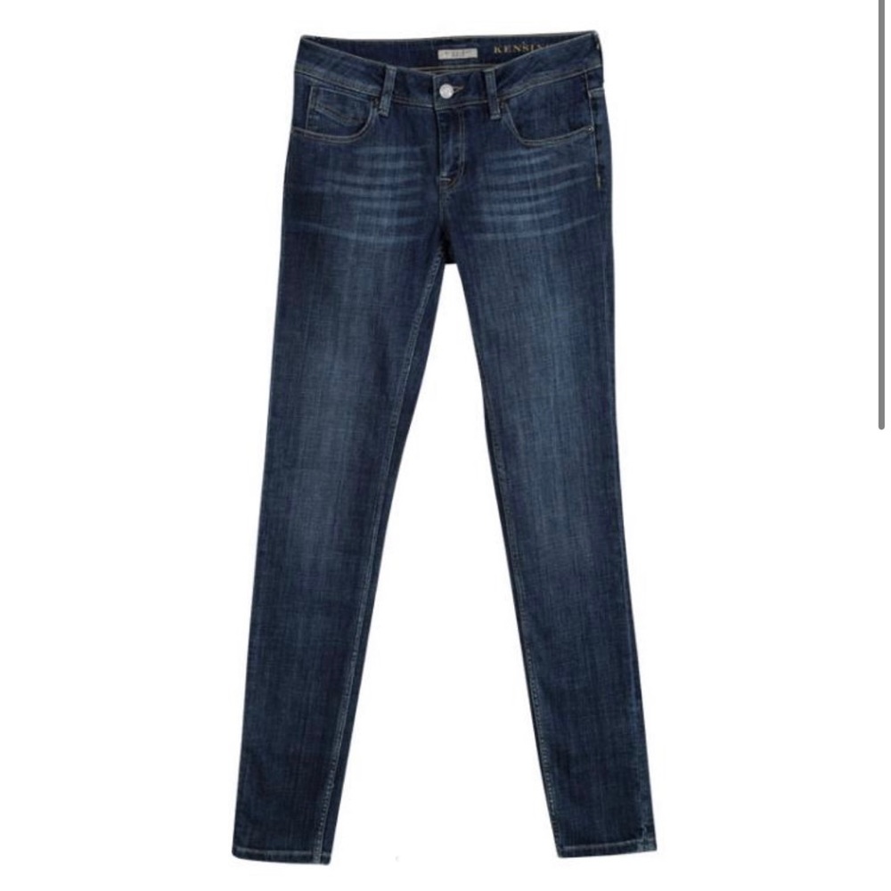 Burberry Brit Women’s Skinny Kensington Dark Wash Denim in Size 27